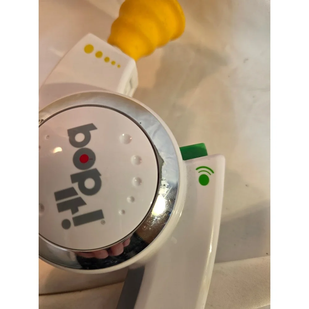 Hasbro bop it